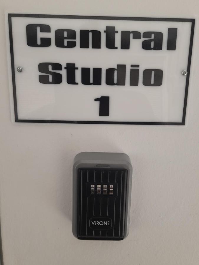Central Studio 1 Heraklion Exteriör bild